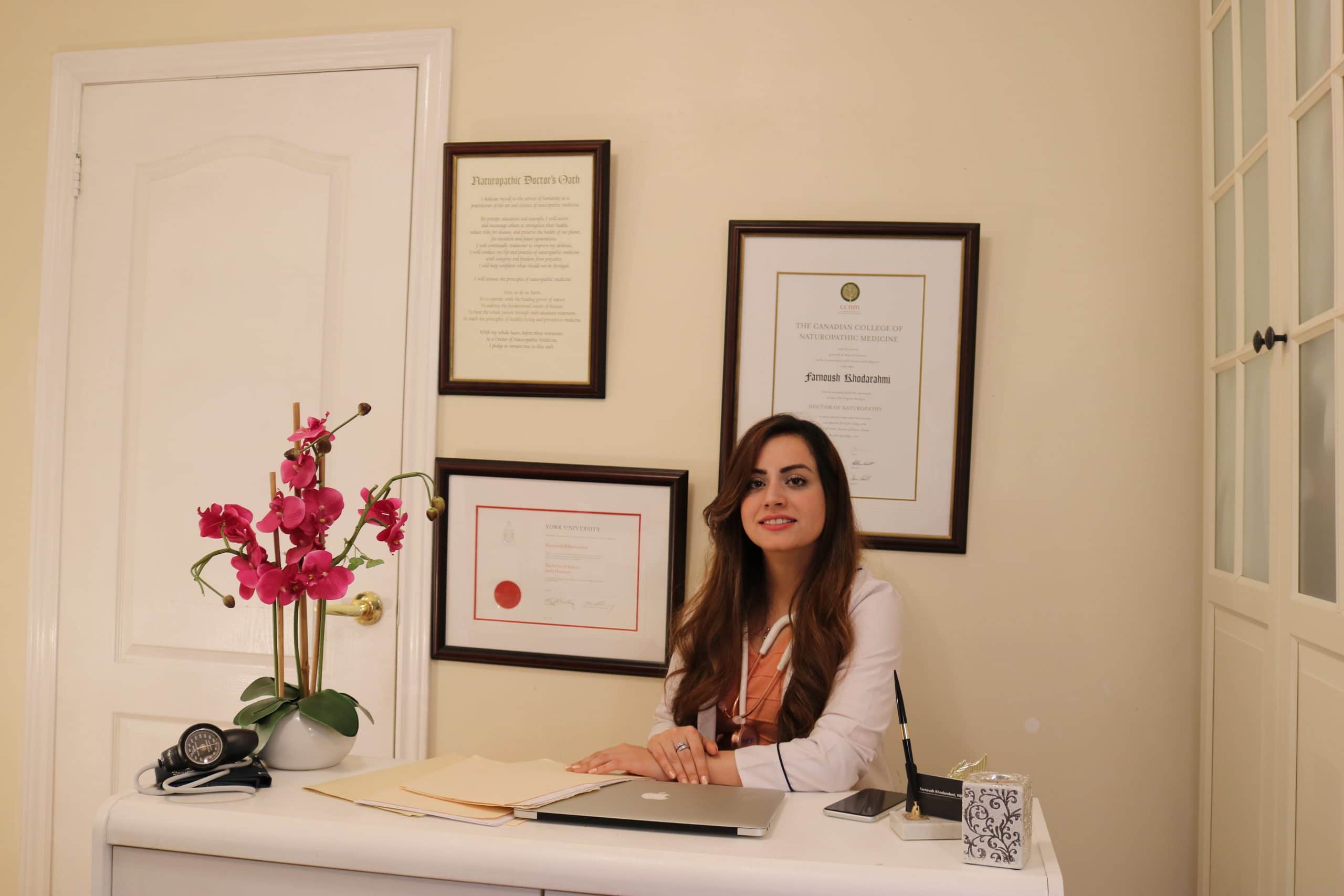 Dr Farnoush Khodarahmi Naturopathic Doctor